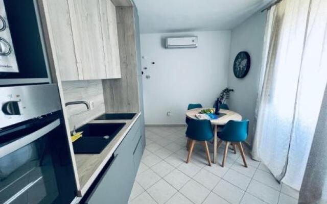 Jakov Apartments