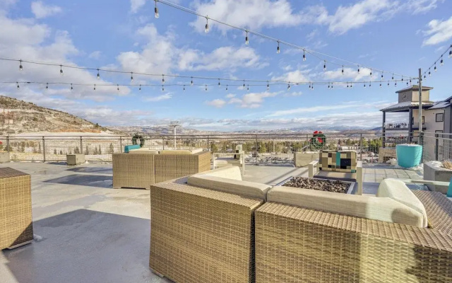 'love at Frost Sight' Park City Ski Condo w/ View!