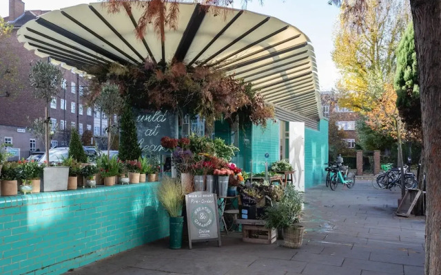 Colville Terrace IV by Onefinestay