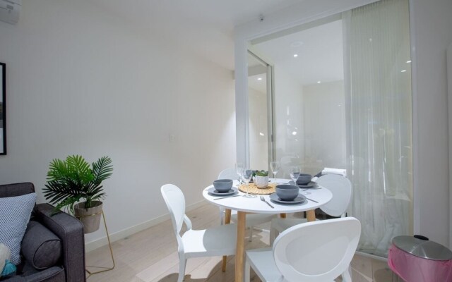 Stylish Luxurious Convenience At South Yarra Melbourne