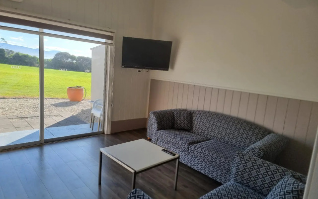 Diamond Island Resort & Penguin viewing