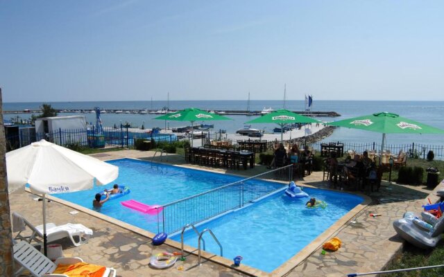 Mars Apartments in Tryavna Beach Complex