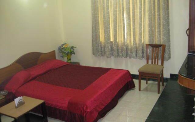 Hotel Manas Residency