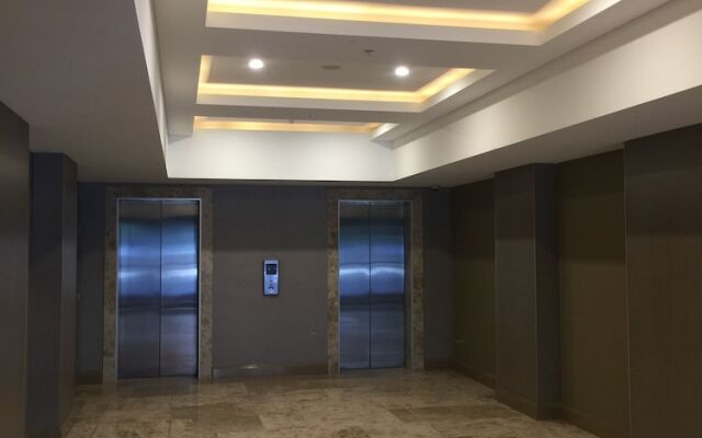 2 Bedroom High Rise Apartment