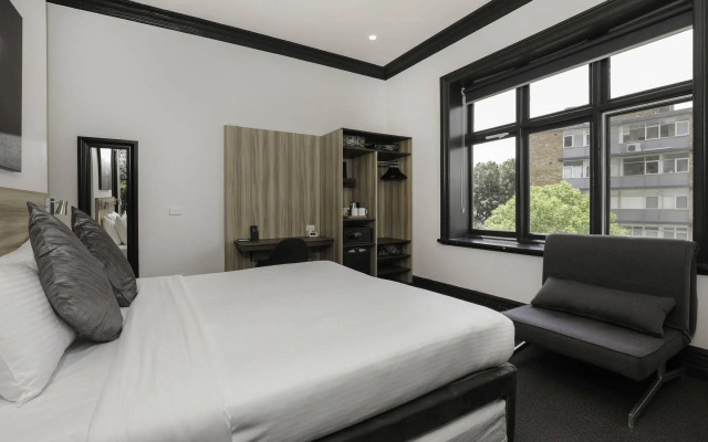 Glenferrie Lodge