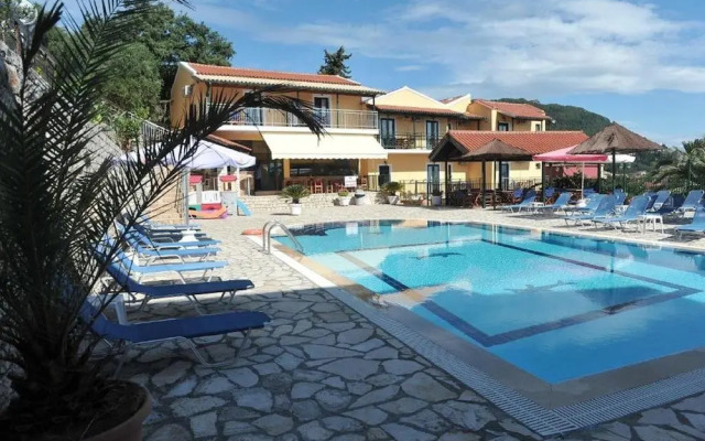 Kerkyra Studios / Mythos Apartments