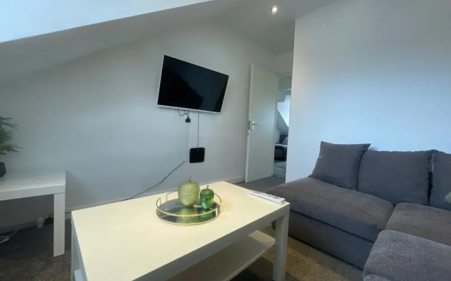Stylish Two Bedroom Apartment in Leeds