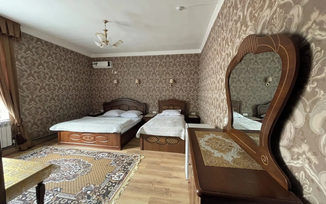 Hotel Ishonch