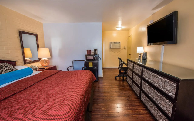 Hollywood Downtowner Inn