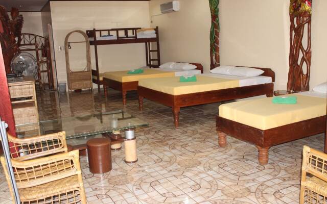 Deep Forest Garden Hotel