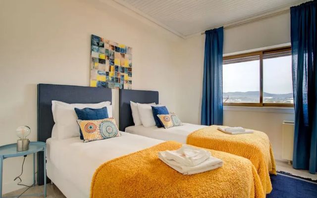 Ocean Blue Apartment & Studio