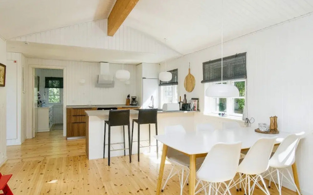 6 Person Holiday Home in Grevinge