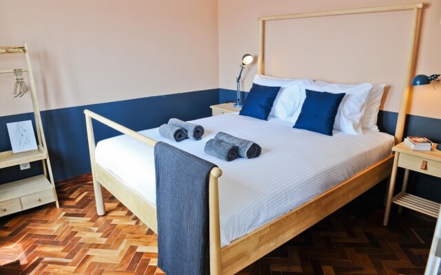 Margarita s Day in Lisbon - by Misha s Place 2C