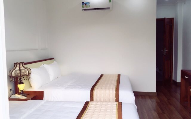 Queen Hotel