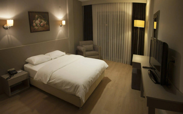 Zinos Hotel