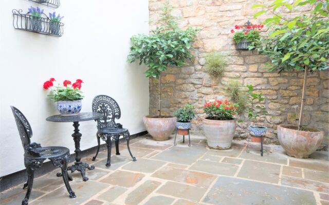 Luxury Apartments - Rodney Road