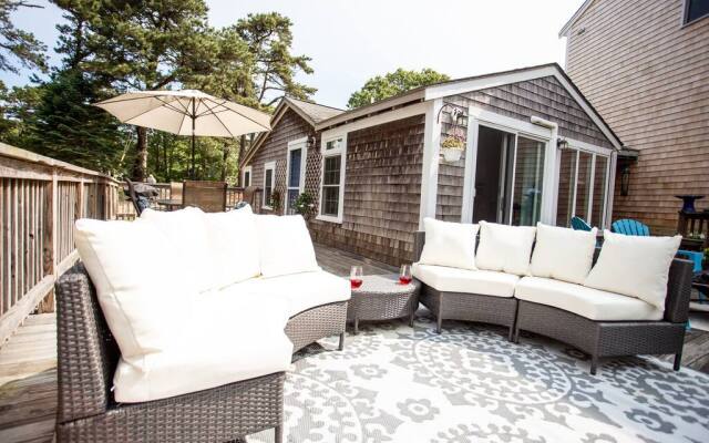 The Breeze Overlooking Minister s Pond