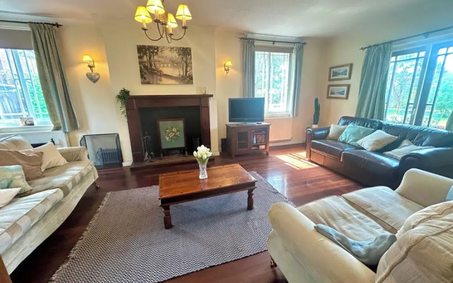 Private Lincoln Retreat - 4 Bedroom House