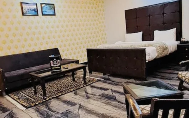 Grand Taj Hotel