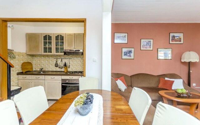 Apartment Buksa