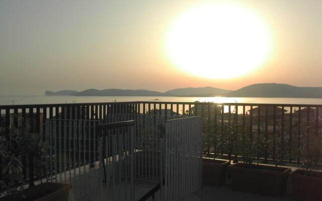 Apartment With 2 Bedrooms in Alghero, With Wonderful sea View, Furnish