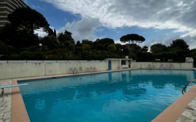 BNB RENTING breathtaking view 2 bedroom apartment in Antibes !