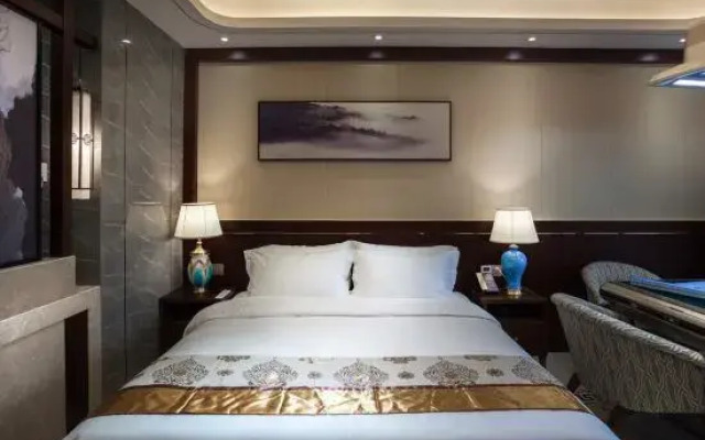 Lingshui dream Sky Lake Hot Spring Hotel