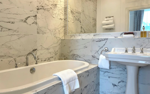 Bathen House Boutique Hotel