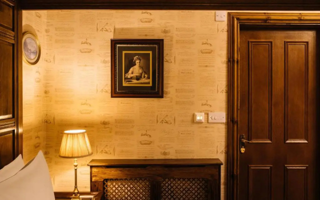 The Whispering Pine Lodge