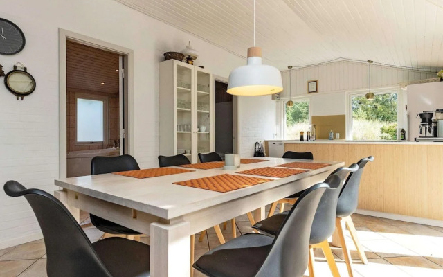 6 Person Holiday Home in Albaek