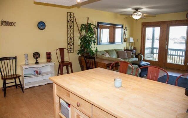 Sw 4 Seas-the-day 1 Bedroom Condo by RedAwning