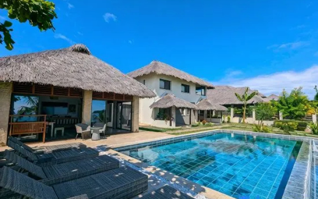 Oceanfront Luxury Villa with Private Pool