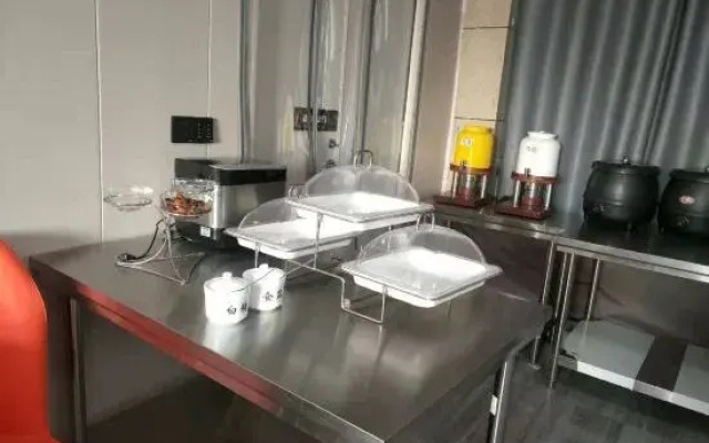 Shankee Hotel (Shangqiu Zhongyuan Jiahai Trade City)