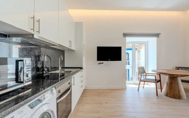 Downtown Studio Apartment F