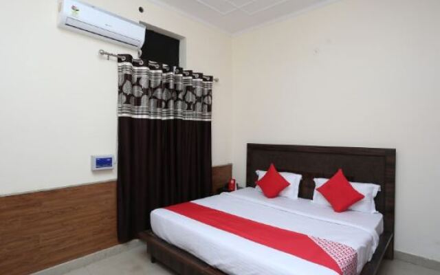 Vashu Residency by OYO Rooms