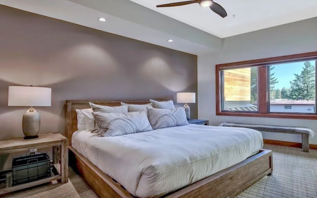 Zalanta 213 - 3 Br Condo