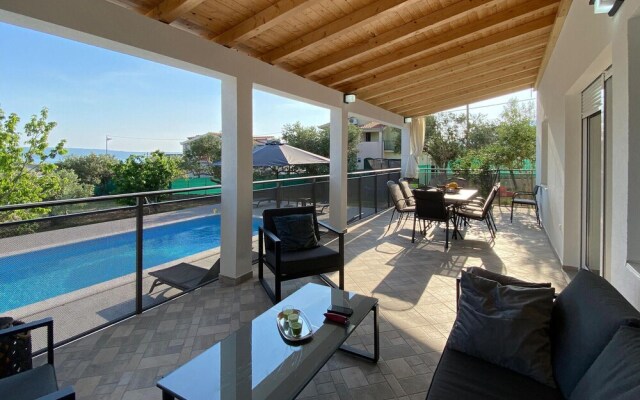 Awesome Home in Kastel Stari With Wifi and 3 Bedrooms