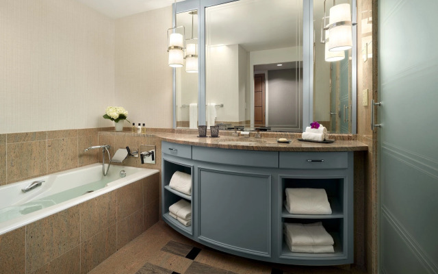 Mandarin Oriental, Boston