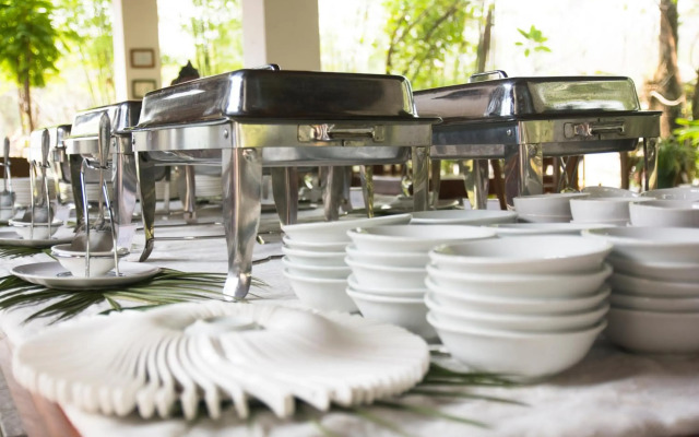 Tak Andaman Resort & Hotel