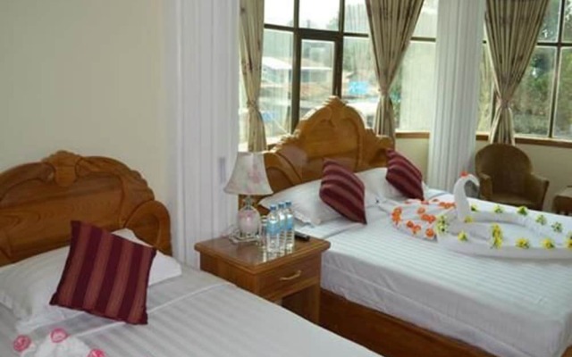 Kayah Golden Hill Hotel