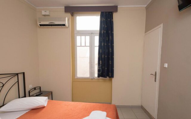 Athinaikon Hotel
