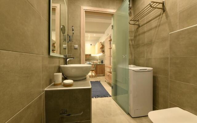 Sunny Luxury Suite Stone
