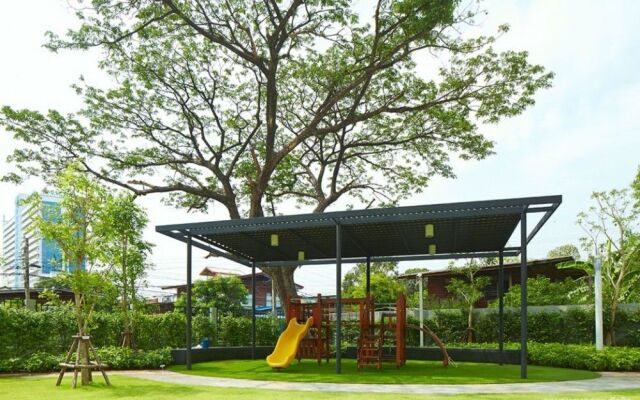 Airport Link Hua Mak Condo