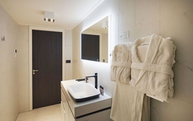 "DE BANK" - Hotel Apartments