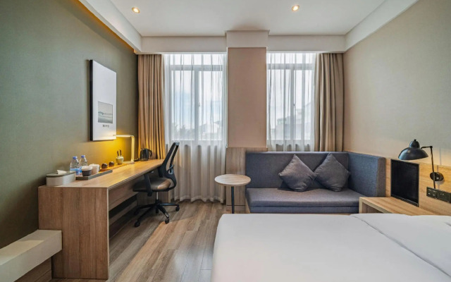 Rezen Select  Hotel (Gulangyu Pier Sea View)