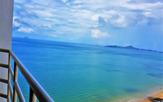 View Talay 8 Superb sea View Studio Apartment Pattaya
