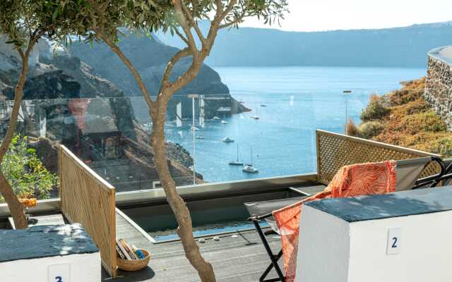 Pearl of Caldera Oia Boutique Hotel