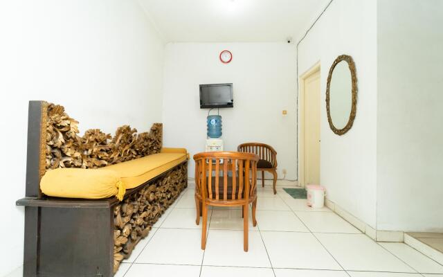 KoolKost Syariah near RS. Bhayangkara Pondok Pinang (Female Only)