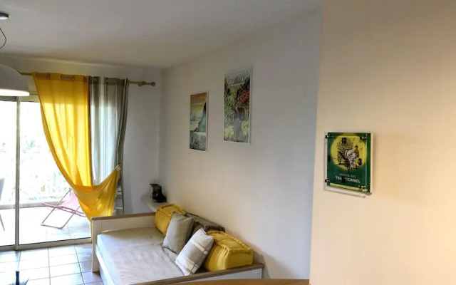 Apartment With one Bedroom in Saint-pierre, With Enclosed Garden and W - фото 2