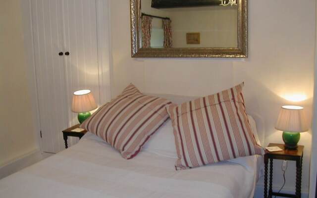 Alltybrain Farm Cottages and B&B